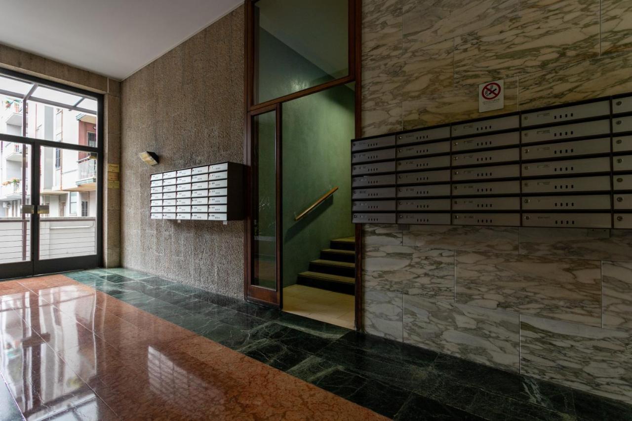 Luna Homes - Studio In Corso Sempione Milano Eksteriør billede